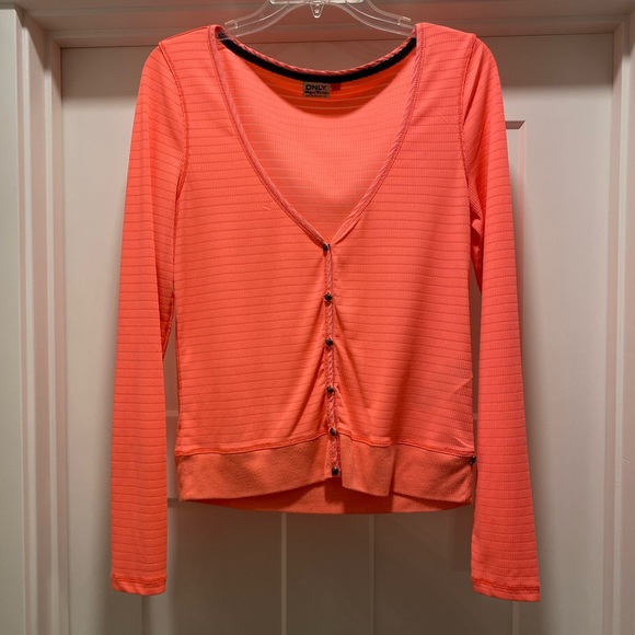 2 for $15 💥 ONLY Long Sleeve Cropped Sweater - Picture 1 of 9